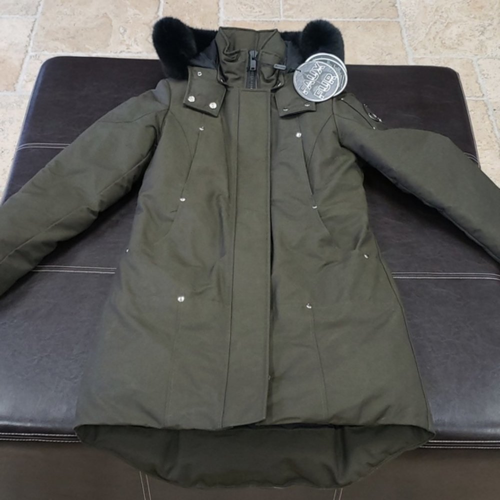 💎 Moose Knuckles Women's Stirling Parka - Picture 8 of 15
